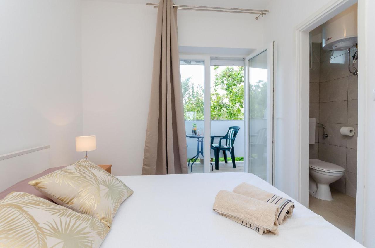 Apartments And Rooms Bianca Barbat na Rabu Exterior foto