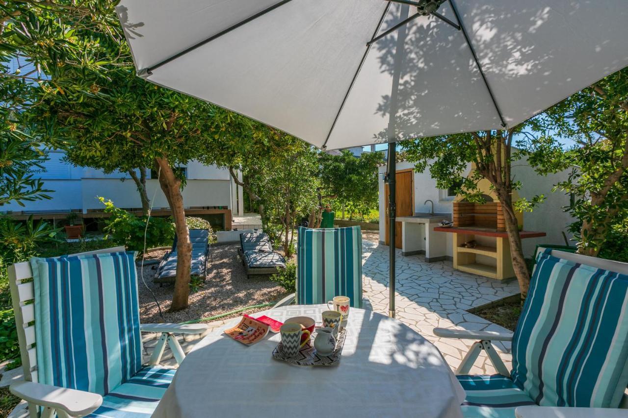 Apartments And Rooms Bianca Barbat na Rabu Exterior foto