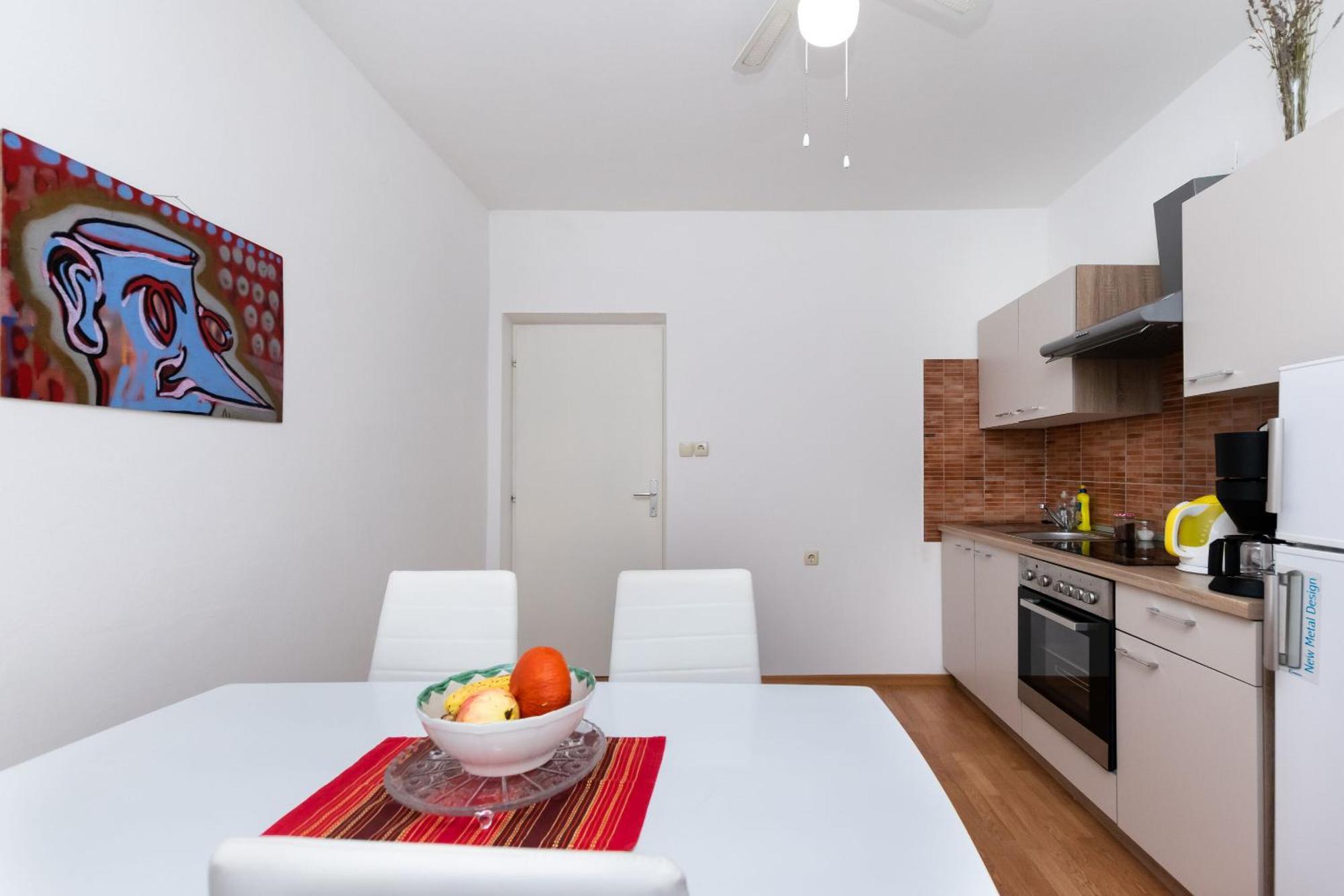 Apartments And Rooms Bianca Barbat na Rabu Exterior foto